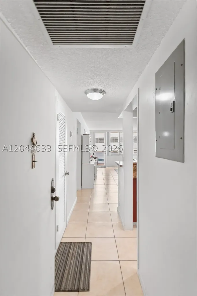 3725 S Ocean Drive Hollywood FL 33019