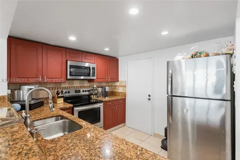 3725 S Ocean Drive Hollywood FL 33019