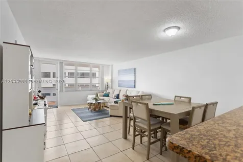 3725 S Ocean Drive Hollywood FL 33019