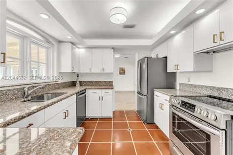 7500 W Treasure Drive North Bay Village FL 33141