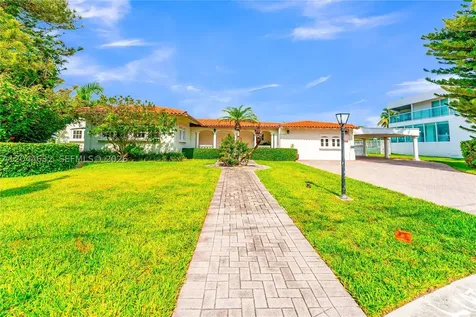 7500 W Treasure Drive North Bay Village FL 33141