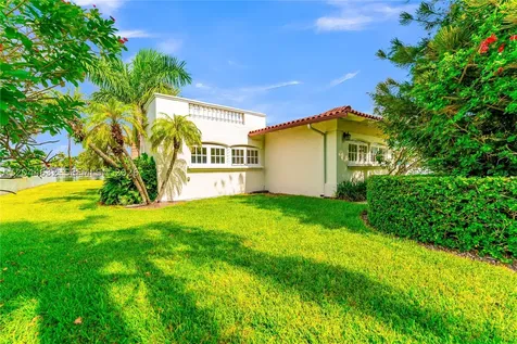 7500 W Treasure Drive North Bay Village FL 33141
