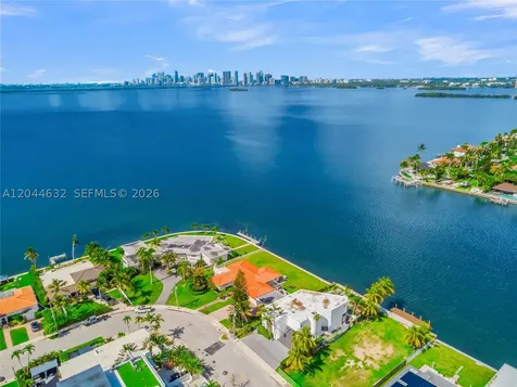 7500 W Treasure Drive North Bay Village FL 33141