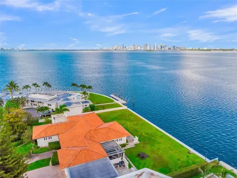 7500 W Treasure Drive North Bay Village FL 33141