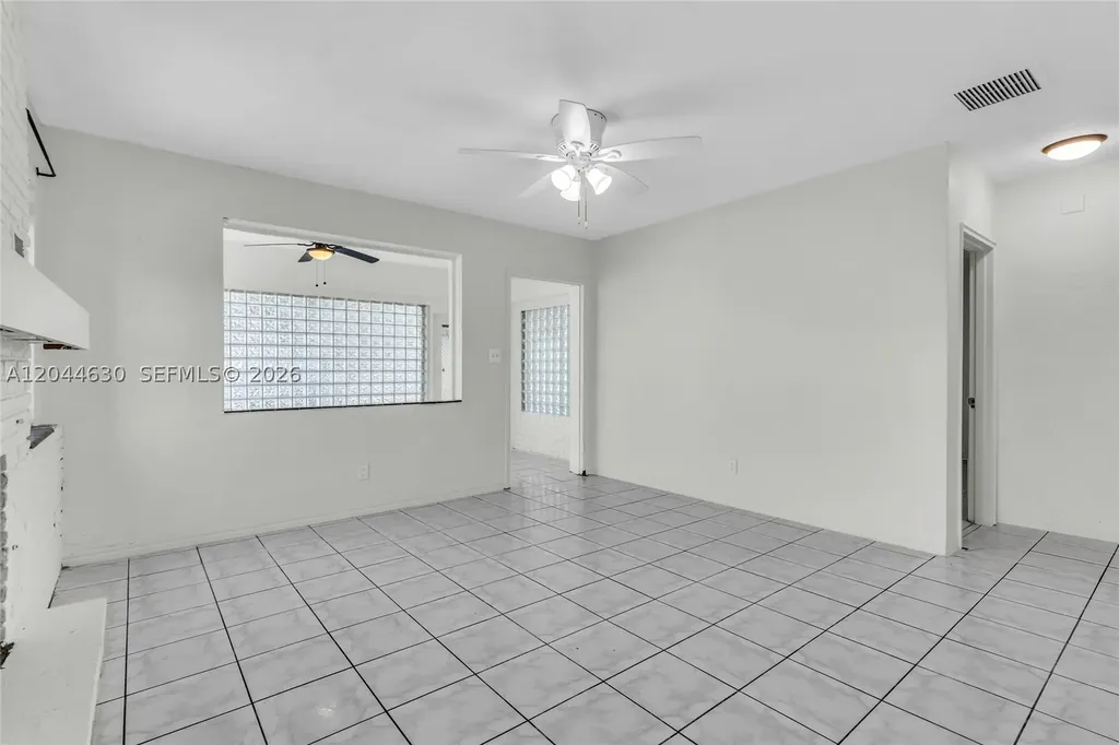 842 S 28th Avenue Hollywood FL 33020