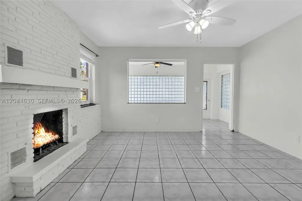 842 S 28th Avenue Hollywood FL 33020