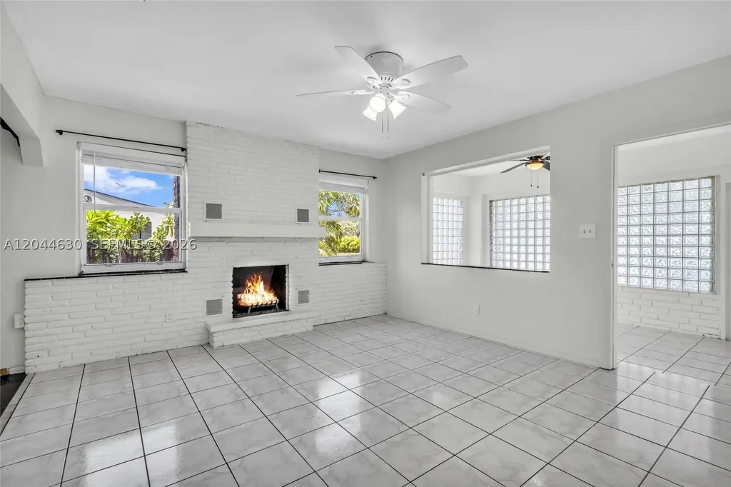 842 S 28th Avenue Hollywood FL 33020