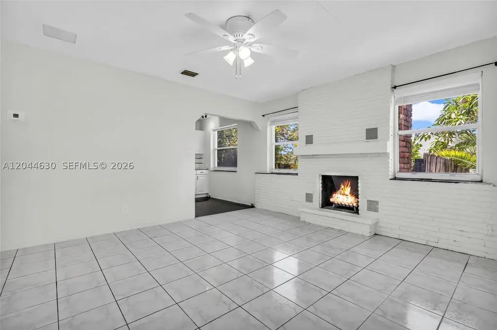 842 S 28th Avenue Hollywood FL 33020