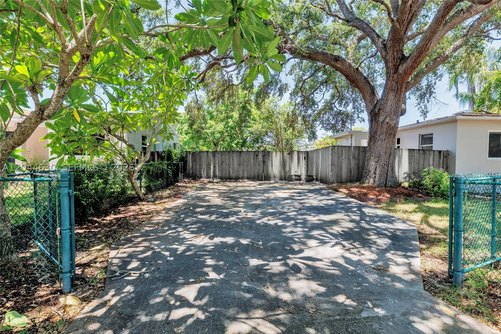 842 S 28th Avenue Hollywood FL 33020