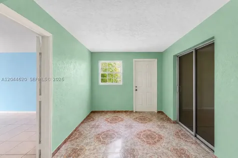 1157 NW 45th Terrace Lauderhill FL 33313