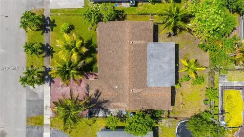 1157 NW 45th Terrace Lauderhill FL 33313