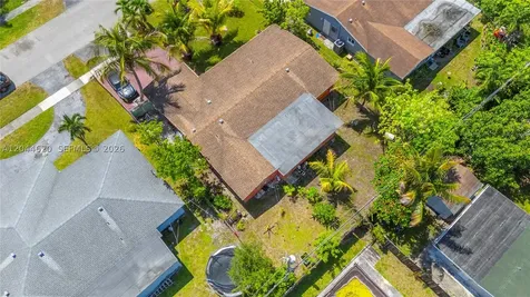 1157 NW 45th Terrace Lauderhill FL 33313