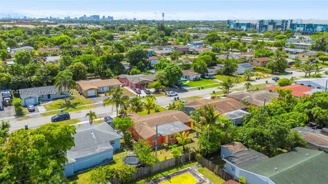 1157 NW 45th Terrace Lauderhill FL 33313