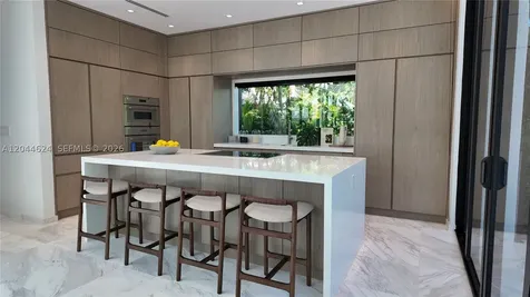 570 S Shore Drive Miami Beach FL 33141