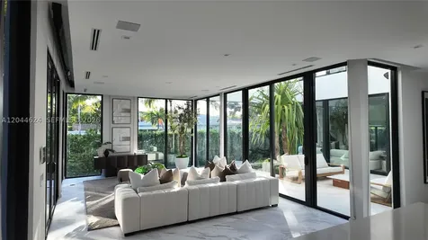 570 S Shore Drive Miami Beach FL 33141