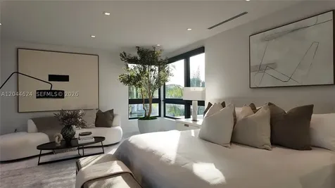570 S Shore Drive Miami Beach FL 33141