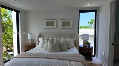 570 S Shore Drive Miami Beach FL 33141