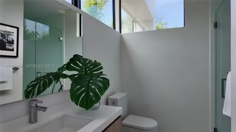 570 S Shore Drive Miami Beach FL 33141