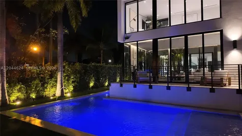 570 S Shore Drive Miami Beach FL 33141