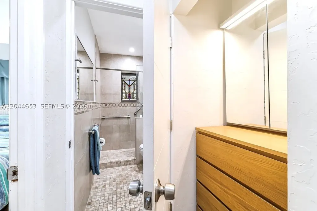 1826 Mckinley Street Hollywood FL 33020
