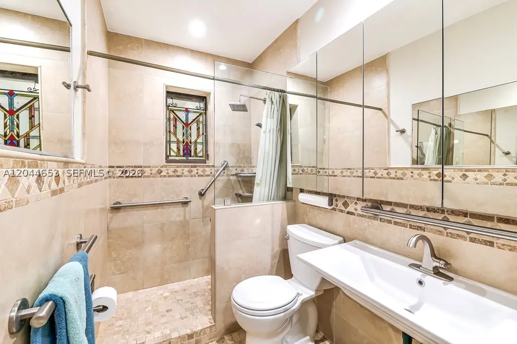 1826 Mckinley Street Hollywood FL 33020