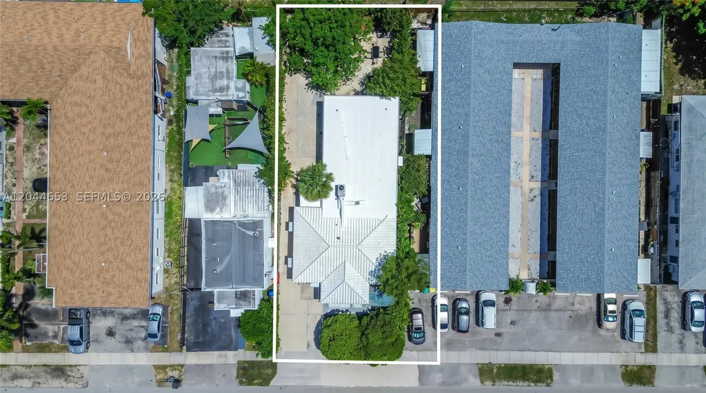 1826 Mckinley Street Hollywood FL 33020