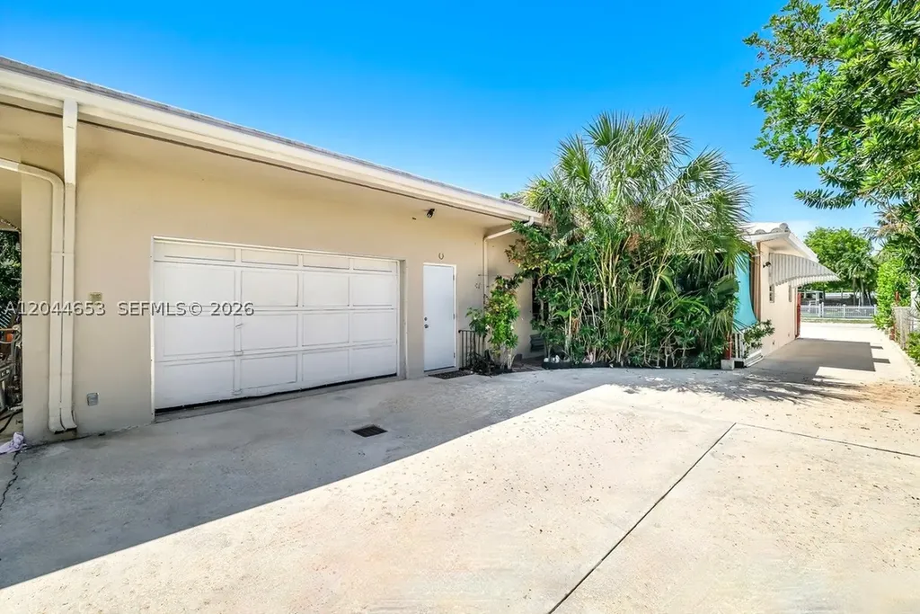 1826 Mckinley Street Hollywood FL 33020
