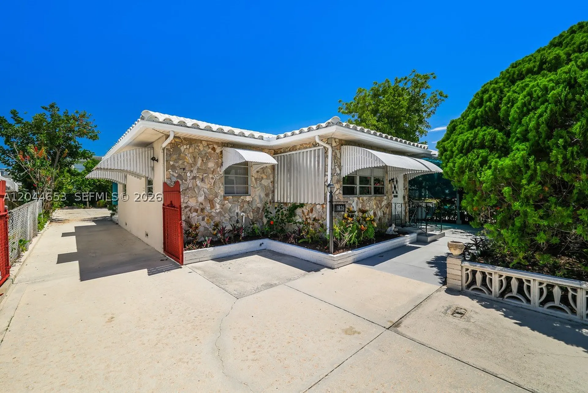 1826 Mckinley Street Hollywood FL 33020