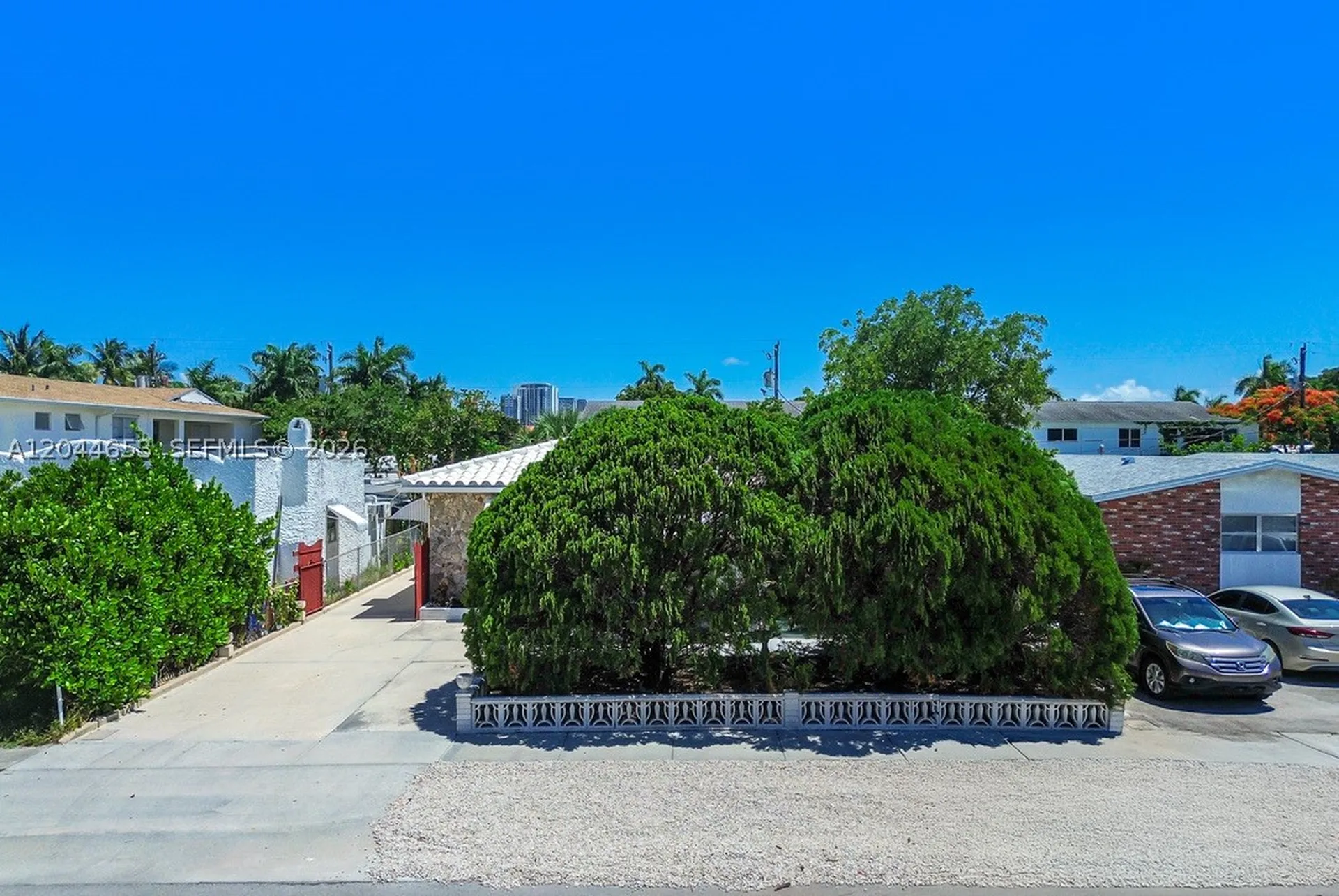 1826 Mckinley Street Hollywood FL 33020