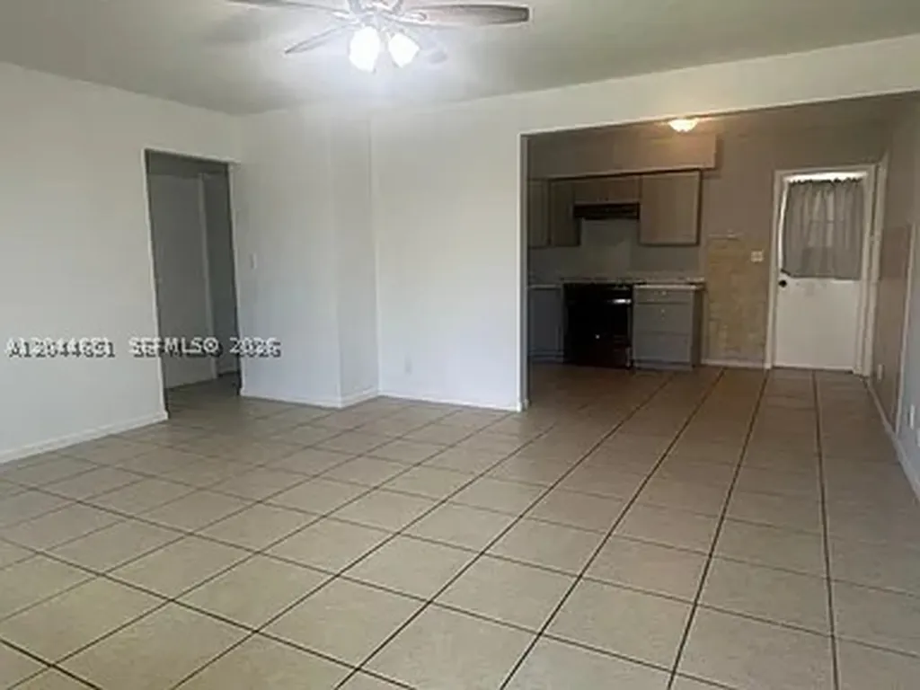 2407 Mckinley Street Hollywood FL 33020