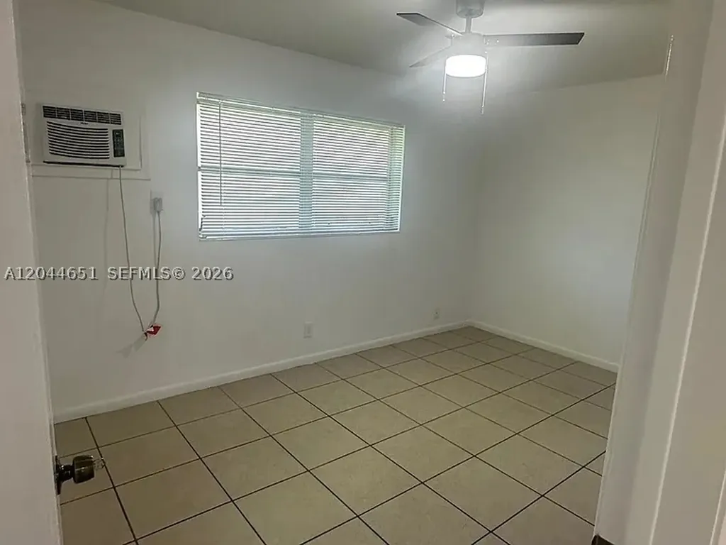 2407 Mckinley Street Hollywood FL 33020