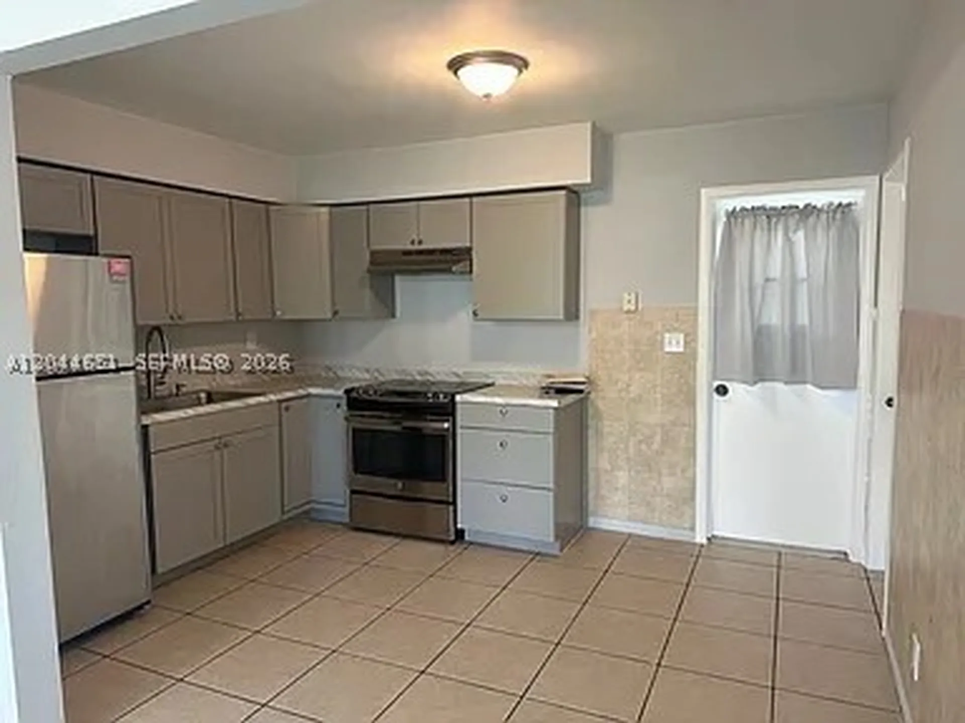 2407 Mckinley Street Hollywood FL 33020