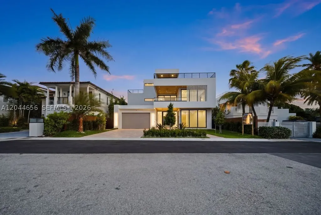 3318 NE 16th Place Fort Lauderdale FL 33305