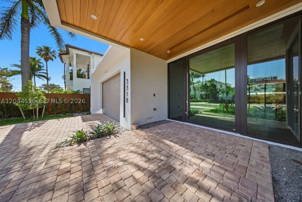3318 NE 16th Place Fort Lauderdale FL 33305