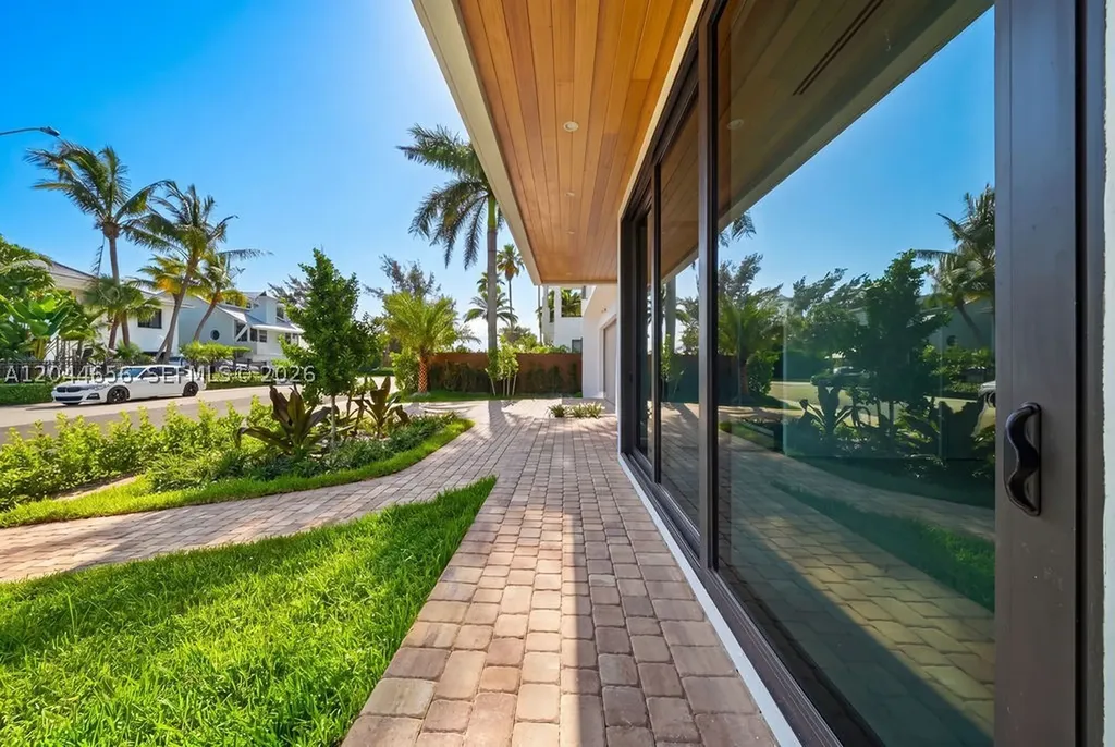3318 NE 16th Place Fort Lauderdale FL 33305