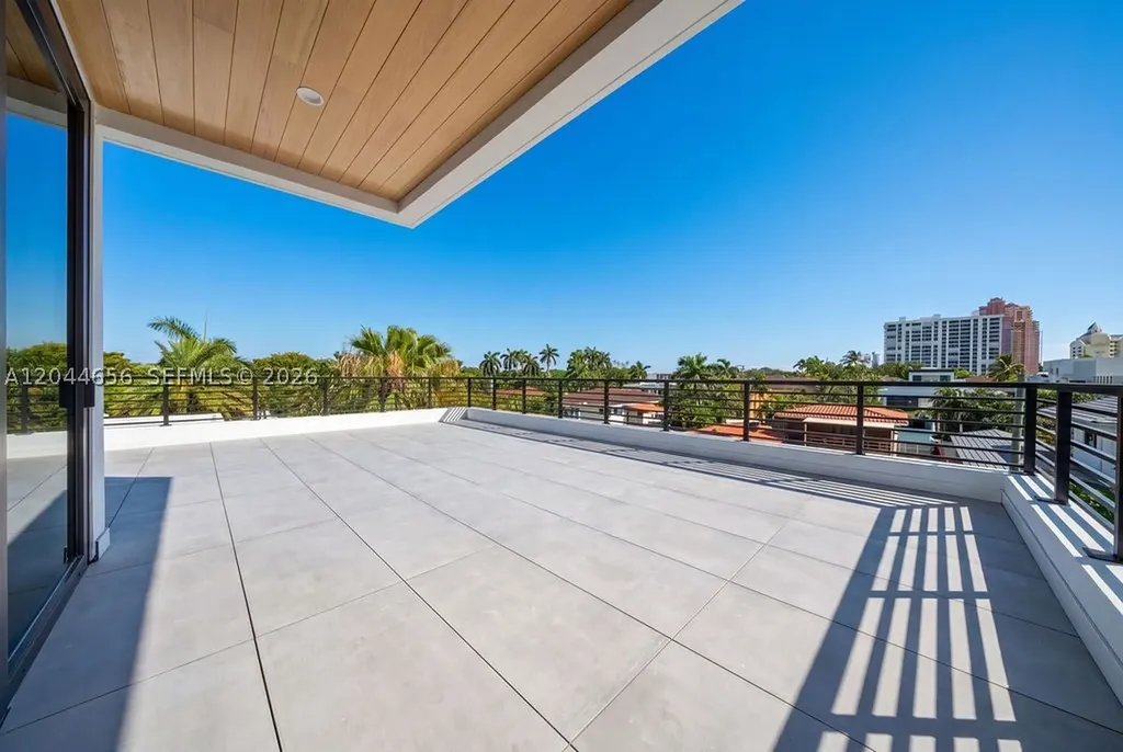 3318 NE 16th Place Fort Lauderdale FL 33305