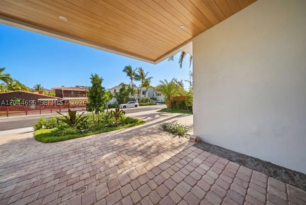 3318 NE 16th Place Fort Lauderdale FL 33305