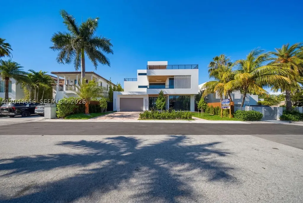 3318 NE 16th Place Fort Lauderdale FL 33305