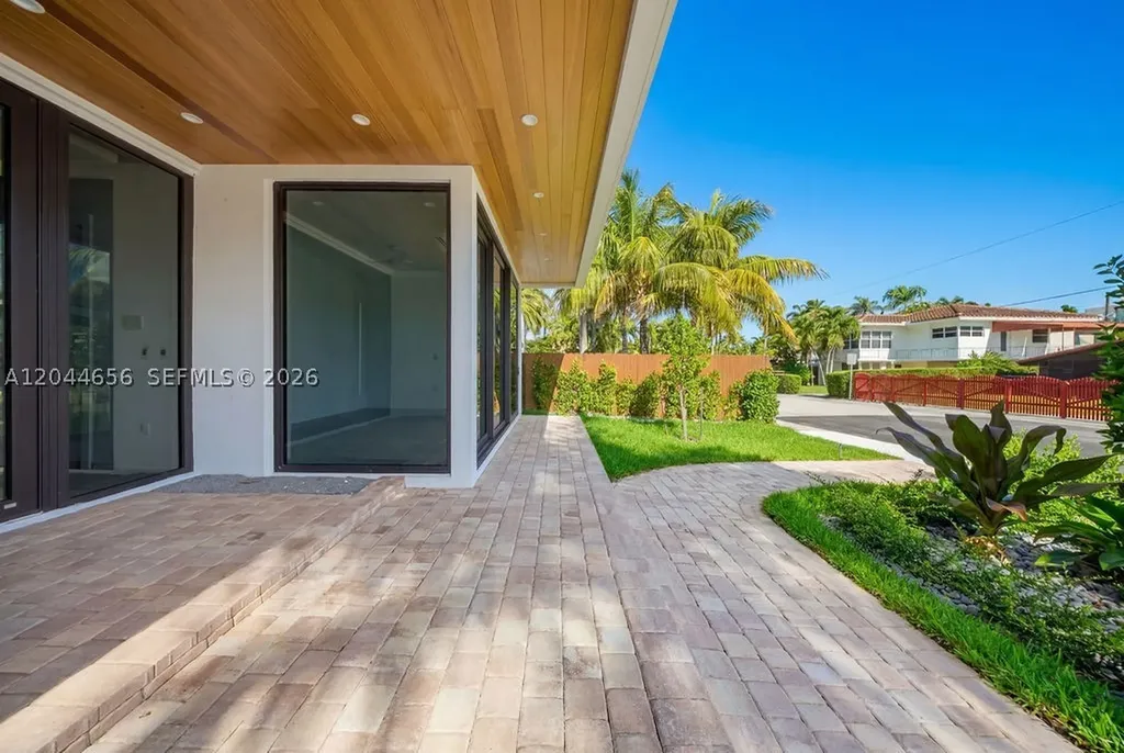 3318 NE 16th Place Fort Lauderdale FL 33305