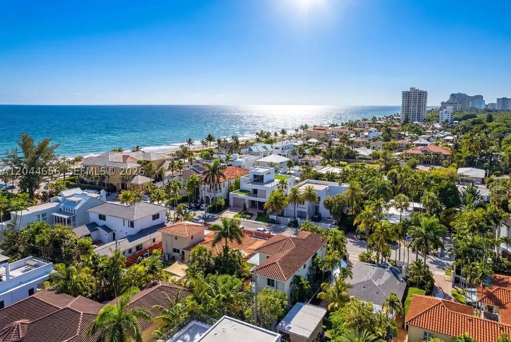 3318 NE 16th Place Fort Lauderdale FL 33305