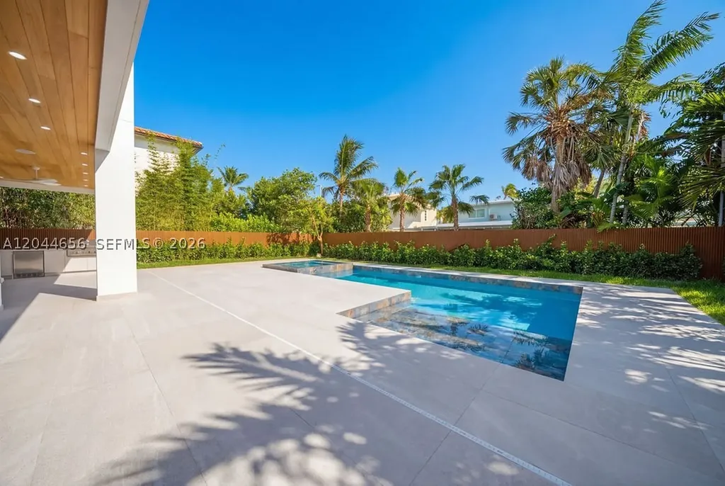 3318 NE 16th Place Fort Lauderdale FL 33305