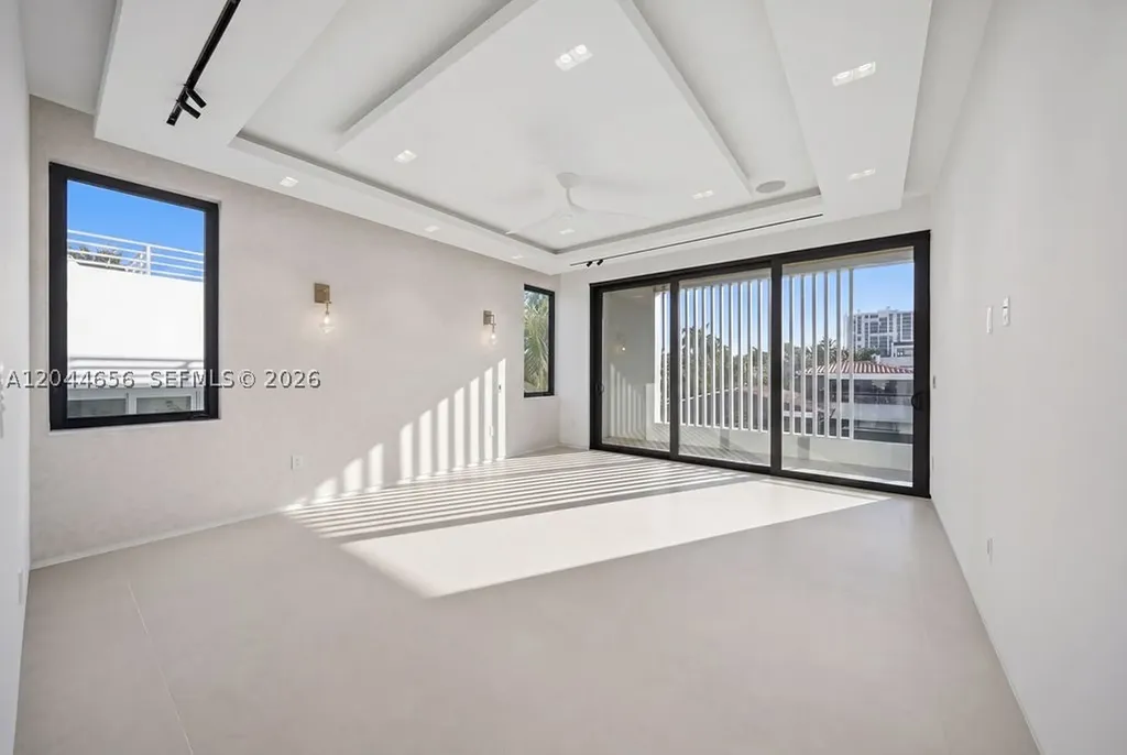 3318 NE 16th Place Fort Lauderdale FL 33305