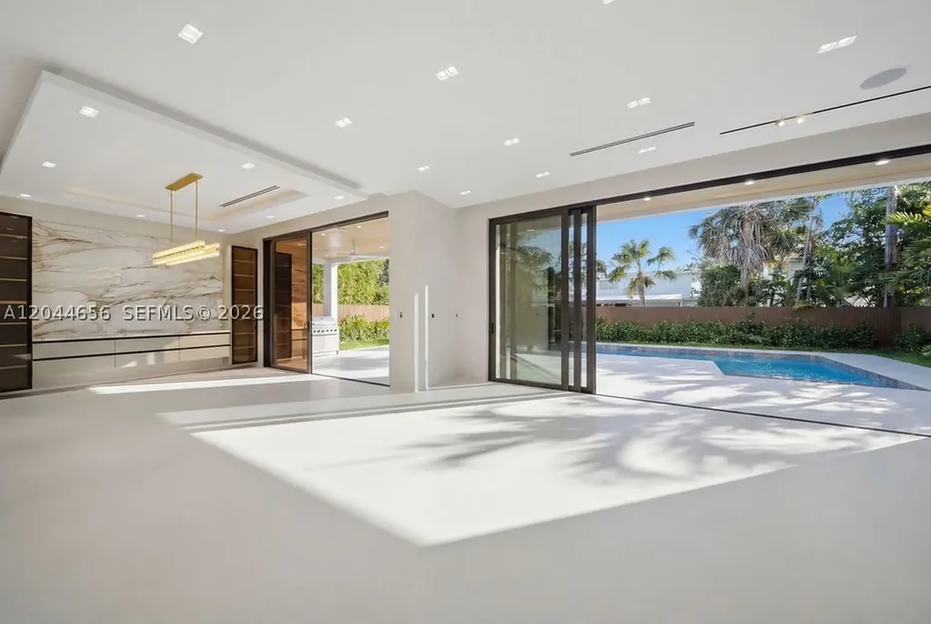 3318 NE 16th Place Fort Lauderdale FL 33305