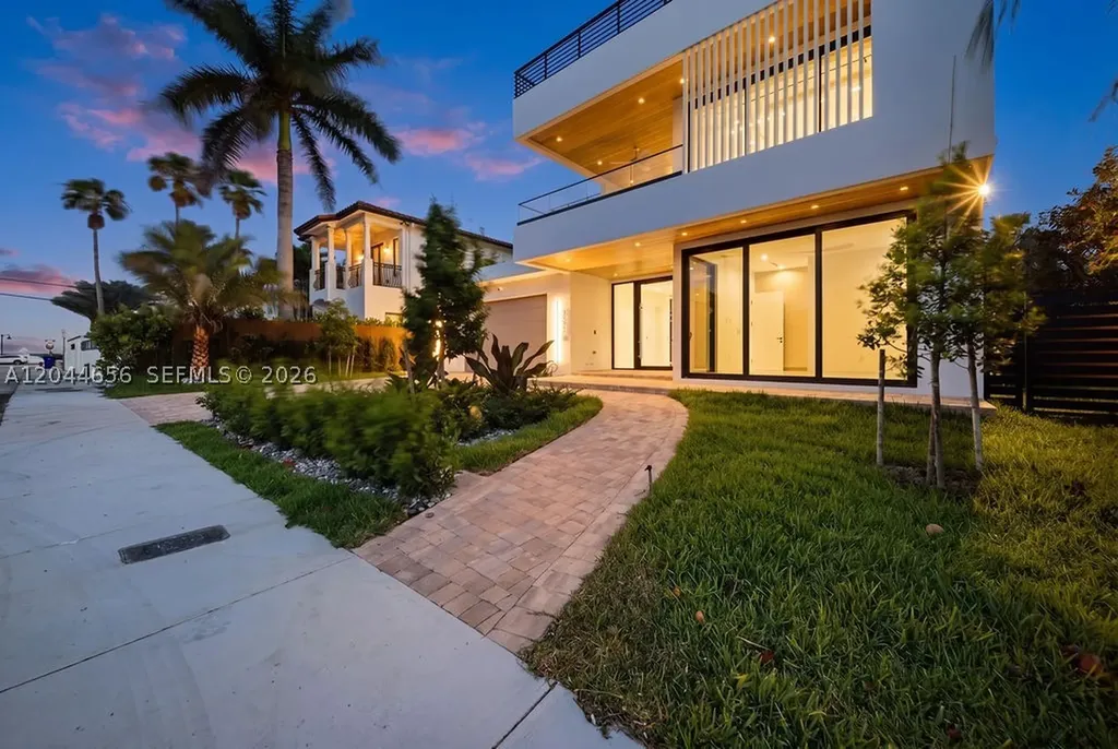 3318 NE 16th Place Fort Lauderdale FL 33305