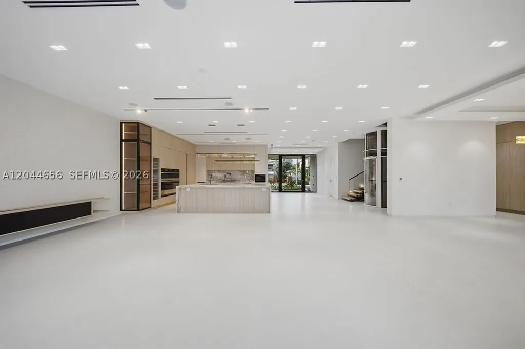 3318 NE 16th Place Fort Lauderdale FL 33305