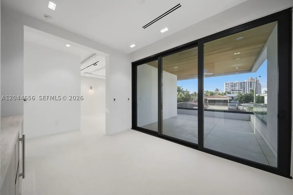 3318 NE 16th Place Fort Lauderdale FL 33305
