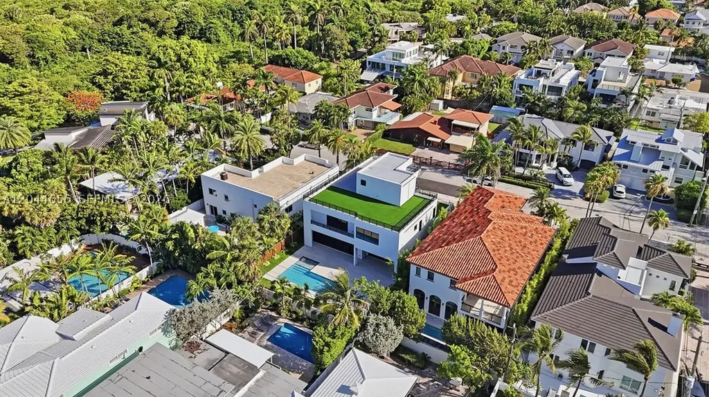 3318 NE 16th Place Fort Lauderdale FL 33305