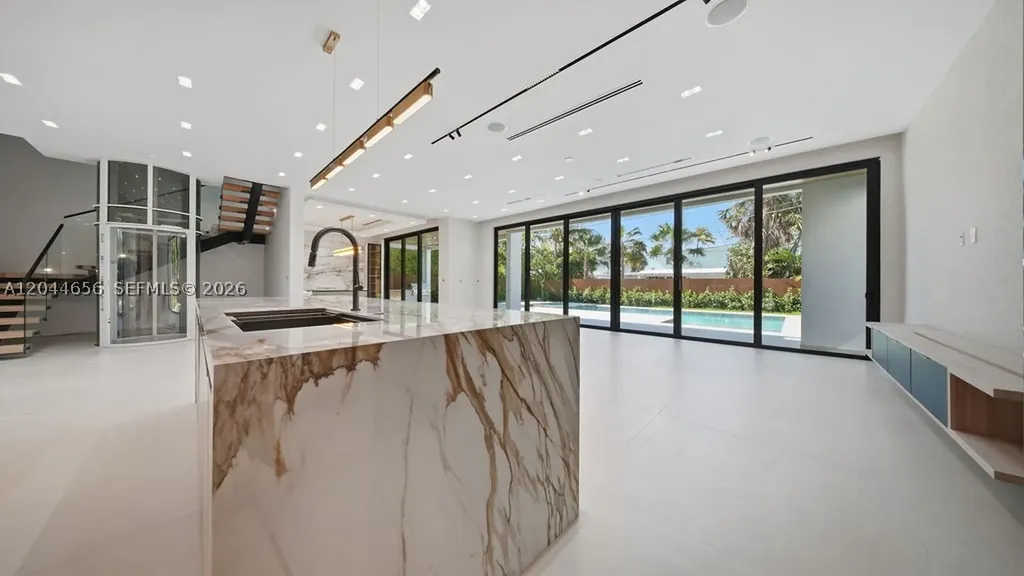 3318 NE 16th Place Fort Lauderdale FL 33305