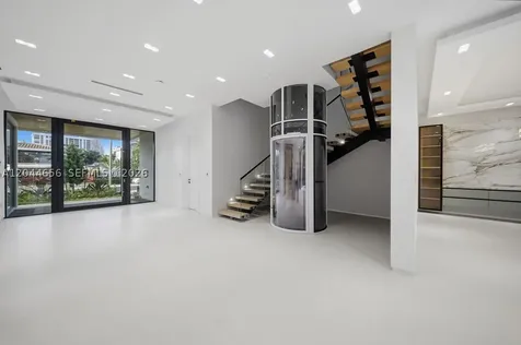 3318 NE 16th Place Fort Lauderdale FL 33305