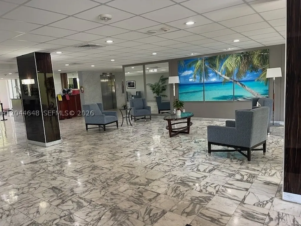 4400 Hillcrest Drive Hollywood FL 33021